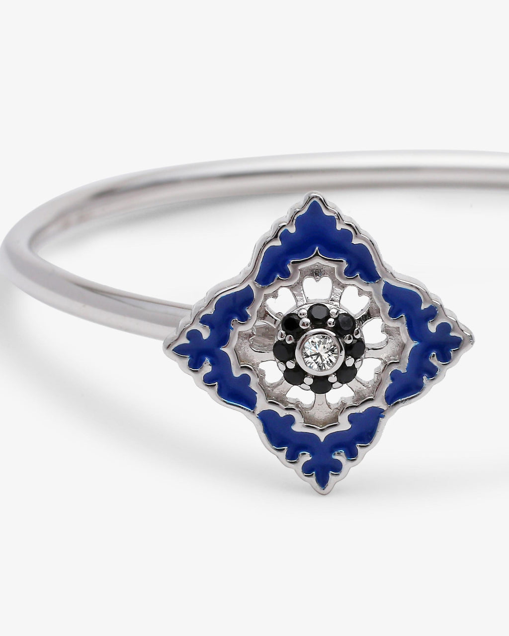 Barcelet Jonc Ajrakh Bleu en argent 925 rhodié, diamant naturel et spinelle noire naturelle – Kaari Paris