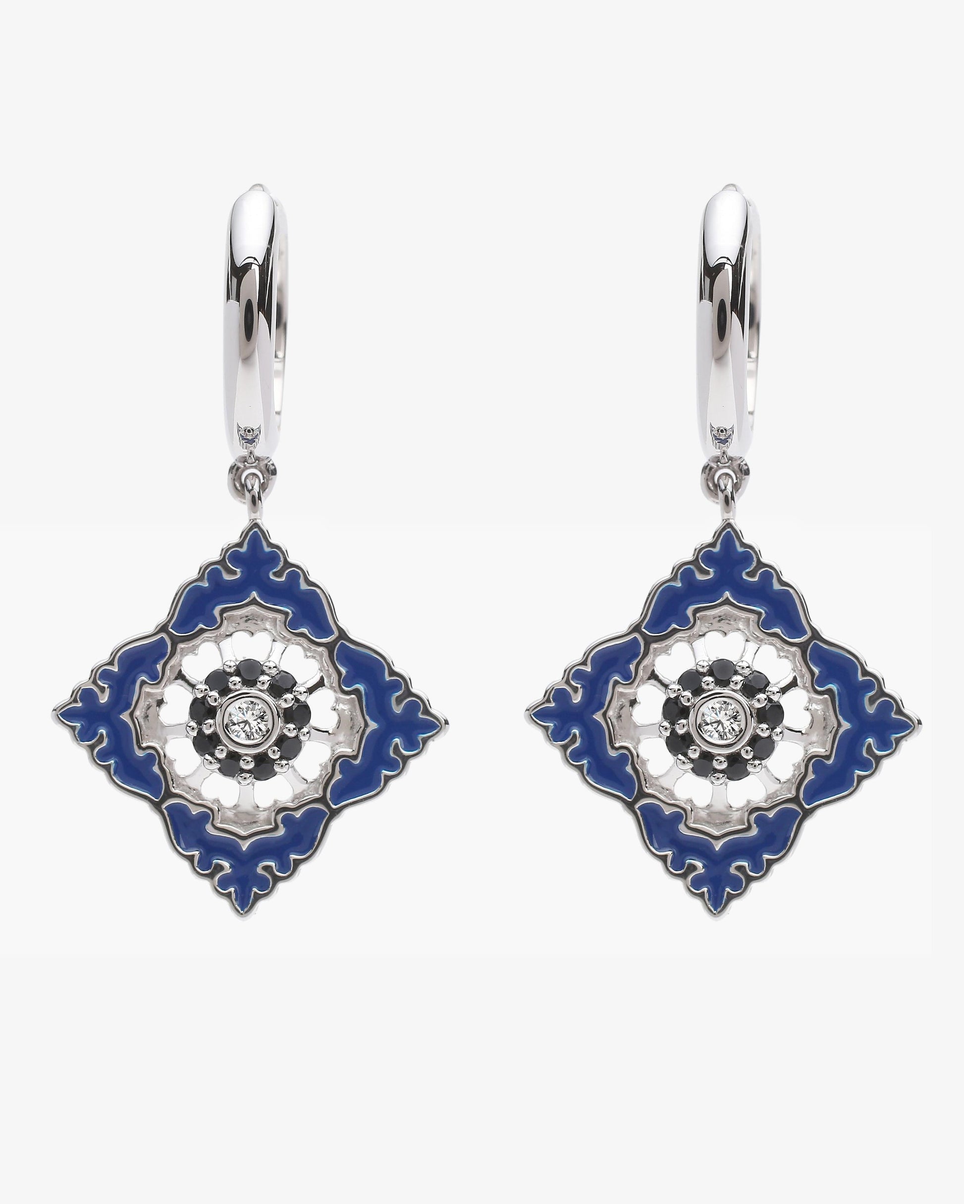 Boucles d'oreilles Ajrakh Bleu en argent 925 rhodié, diamant naturel et spinelle noire naturelle – Kaari Paris