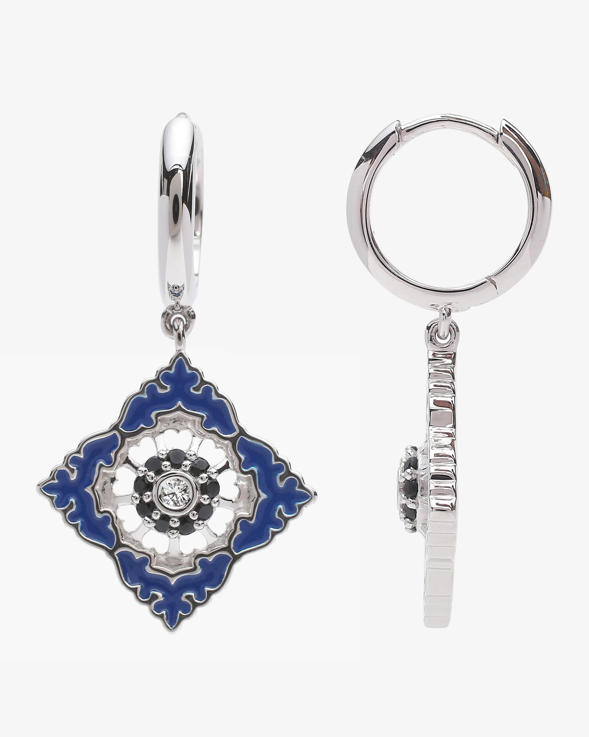 Boucles d'oreilles Ajrakh Bleu en argent 925 rhodié, diamant naturel et spinelle noire naturelle – Kaari Paris