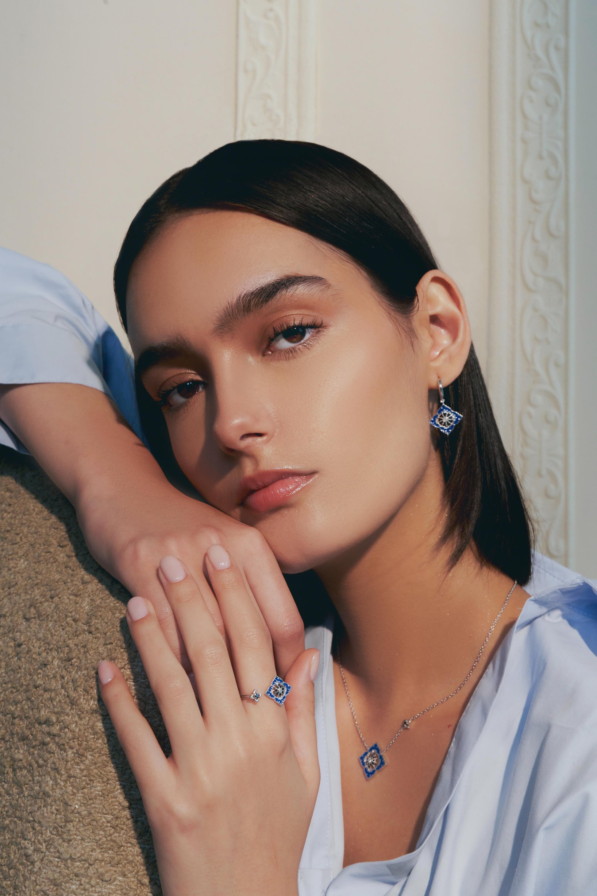 Bague Ajrakh Bleu en argent 925 rhodié, diamant naturel et spinelle noire naturelle – Kaari Paris