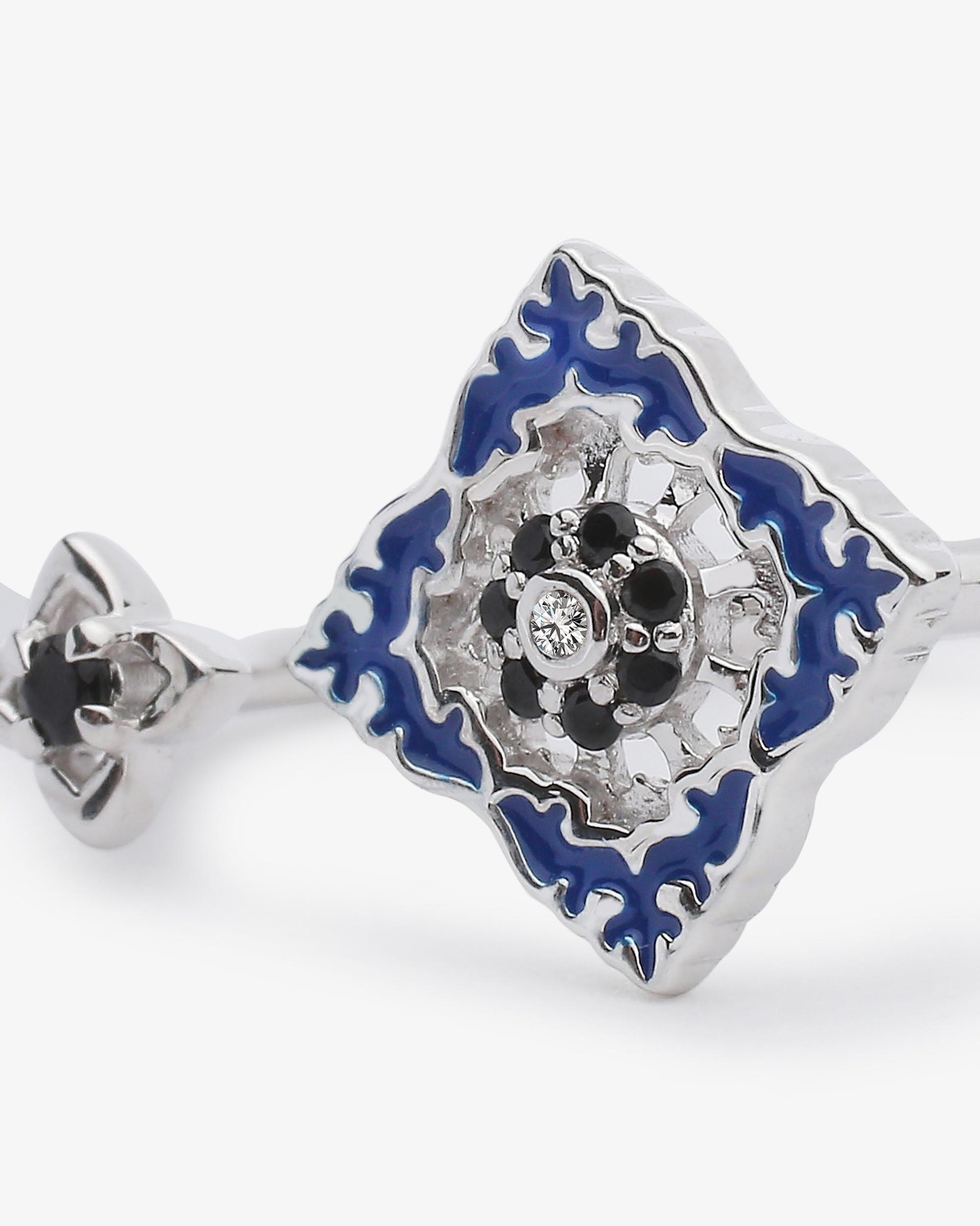 Bague Ajrakh Bleu en argent 925 rhodié, diamant naturel et spinelle noire naturelle – Kaari Paris